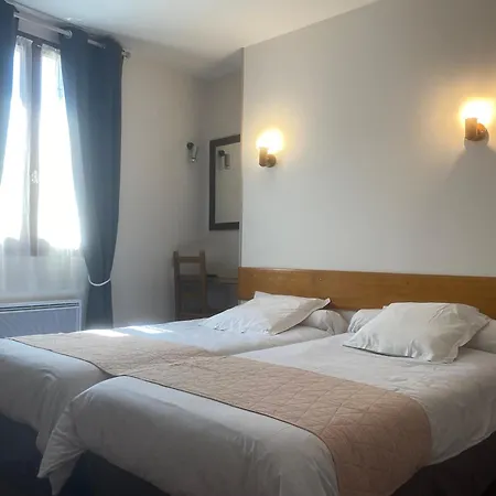Hotel-Alienor-Brantome-Room