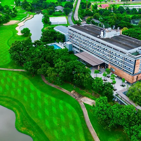 Tinidee-Hotel-Bangkok-Golf-Club-Pathum-Thani-Exterior