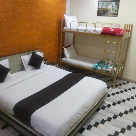 Hotel-Hayat-Residency-Jaipur-Beds