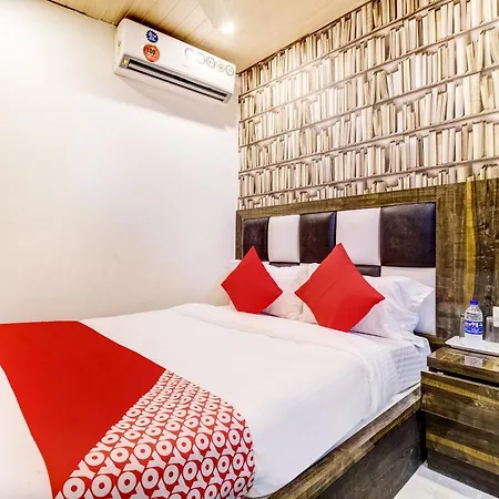 Oyo-Flagship-Hotel-Qubic-Mumbai-Beds