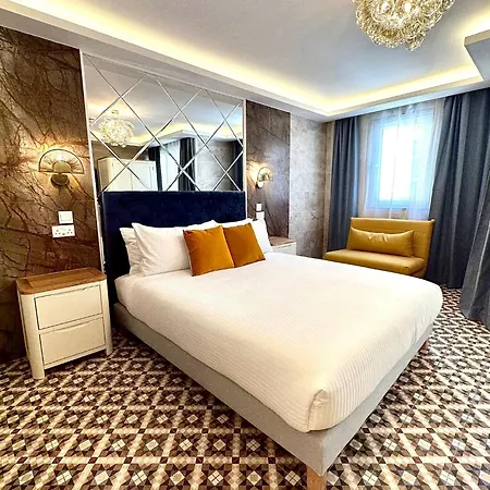 Balcony-Studios-Saint-Julians-Room