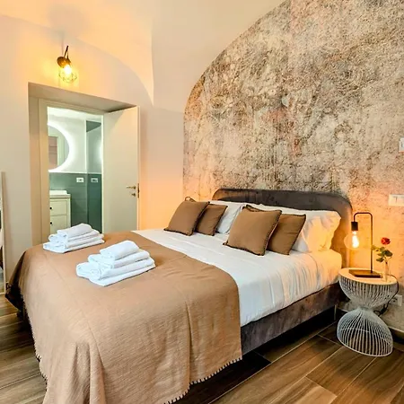 Giorgina-Garden-Rooms-Rome-Room