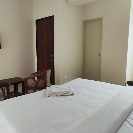 Stayz-Inn-Elite-T-Nagar-Chennai-Beds