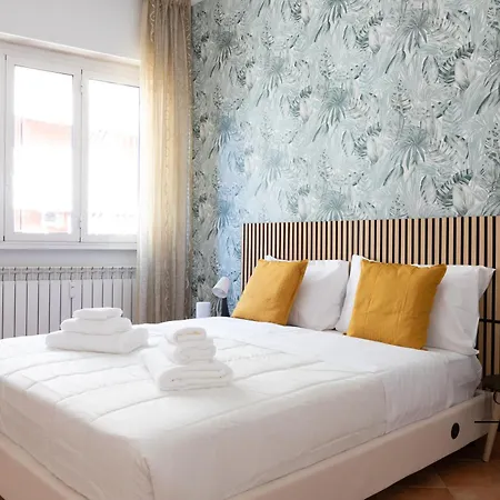 Caput-Mundi-Rooms-100Mt-To-Metro-A-Terrace-A-C-15-Min-To-Center-Rome-Room