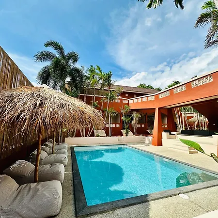 Rosa-Mar-Hotel-Lamai-Beach-Exterior