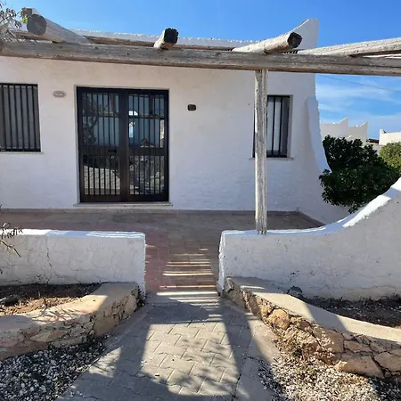 Il-Villaggio-Del-Mago-Lampedusa-Exterior