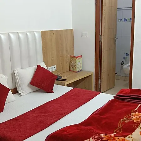 Hotel-A10-New-Delhi-Room