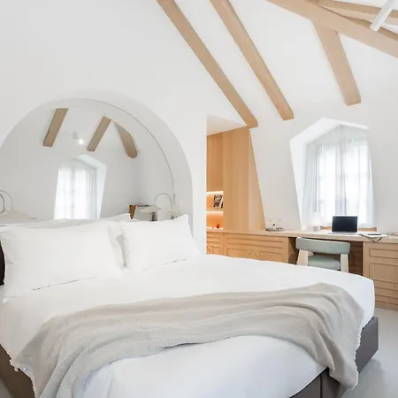 Hotel-De-La-Cigogne-Saint-Ursanne-Room