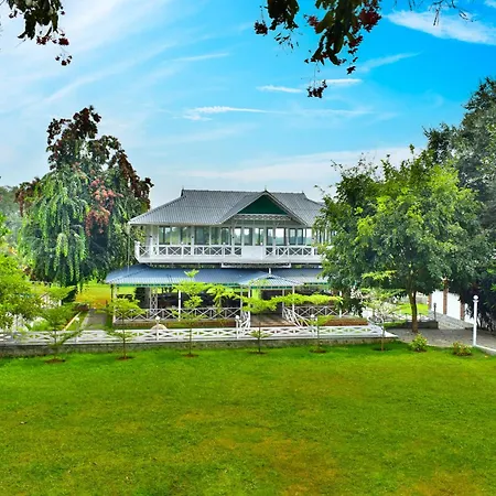 Mgm-Whispering-WindS-Yelagiri-Hotel-Exterior