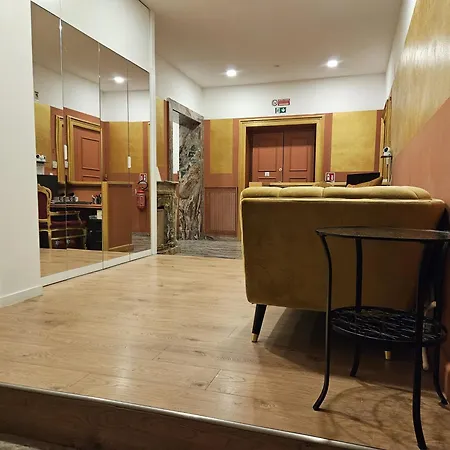 The-Cicer-One-Hotel-Rome-Room