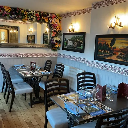 The-Crags-Hotel-Callander-Interior