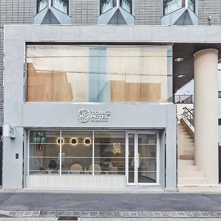 Tora-Hotel-Asakusa-Tokyo-Exterior