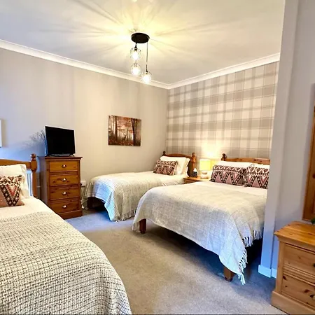 Beechtree-Cottage-Ardle-Family-Room-Kirkmichael-Room