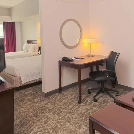 Springhill-Suites-Houston-Pearland-Exterior