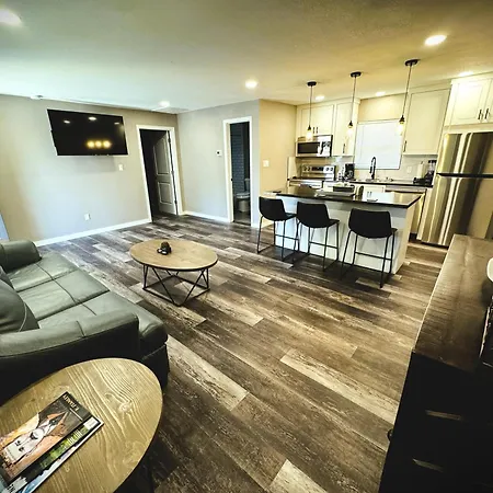 Apt-2-High-Plains-Lodge-At-Nomad-Landing-Clayton-Room