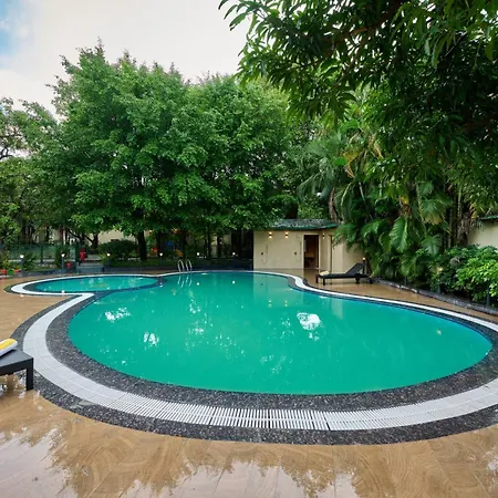 Abn-Sarovar-Portico-Jim-Corbett-Dhikuli-Ramnagar-Swimming-Pool