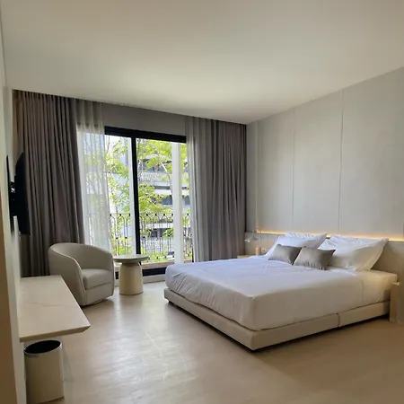 Chinatown-Heritage-Chinatown-Main-Road-Bangkok-Room