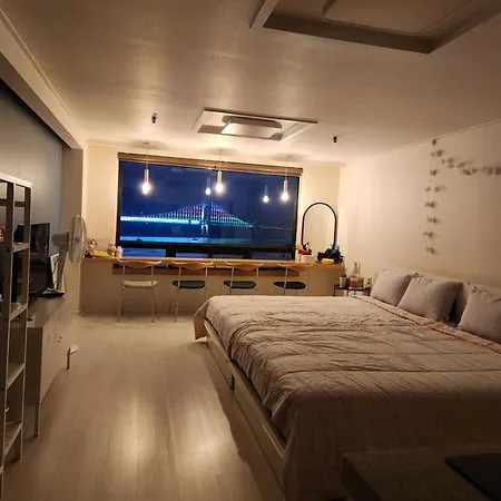 Pinocchio-House-Aparthotel-Busan-Room