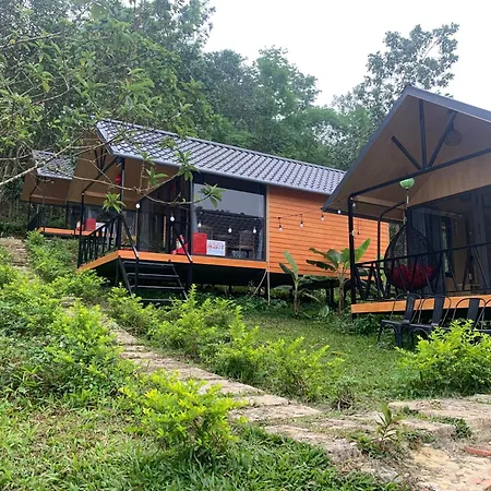 Dong-Giang-Sky-Villa-Stay-And-Food-Exterior