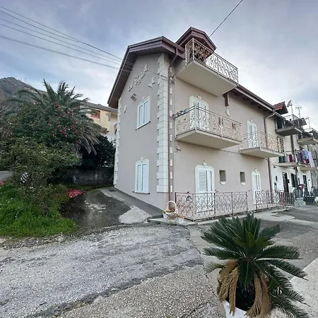 Bed-And-Breakfast-Il-Ceppo-Wild-Pimonte-Exterior