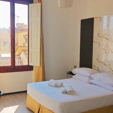 Leone-XIV-Firenze-Hotel-Room