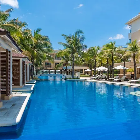 Henann-Garden-Resort-Balabag-Exterior