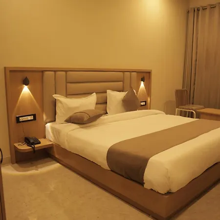 Hotel-The-Rainbow-Inn-Udaipur-Beds