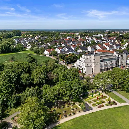 Hotel-Villa-Medici-Bad-Schonborn-Exterior