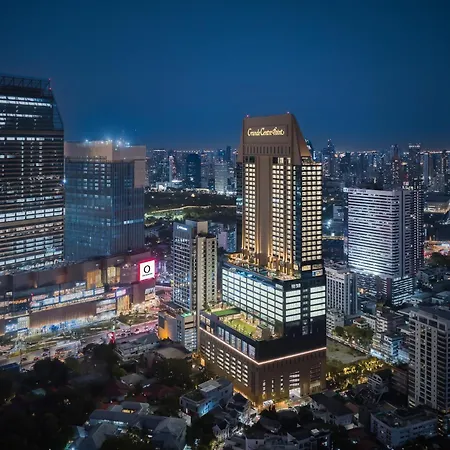 Grande-Centre-Point-Lumphini-Bangkok-Hotel-Skyline