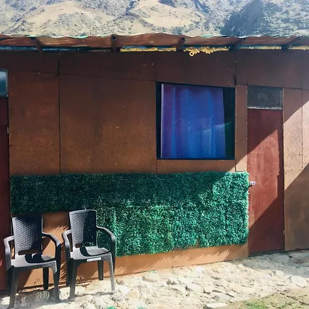 Soraypampa-Hostel-Private-Cabins-Dorms-For-Self-Guided-Humantay-Salkantay-Trek-Comidas-Hot-Shower-Wifi-Pack-Horses-Salcantay-Exterior