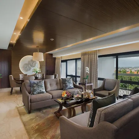 Royal-Ambarrukmo-Yogyakarta-Hotel-Maguwo-Interior