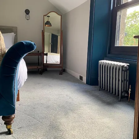 Suie-Hunting-Lodge-Killin-Room