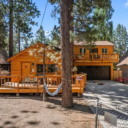 The-Robinhood-Retreat-A-1-Min-Walk-To-Snowplay-Villa-Big-Bear-City-Exterior