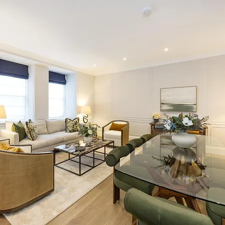 Buckingham-Lloyds-Knightsbridge-Aparthotel-London-Interior