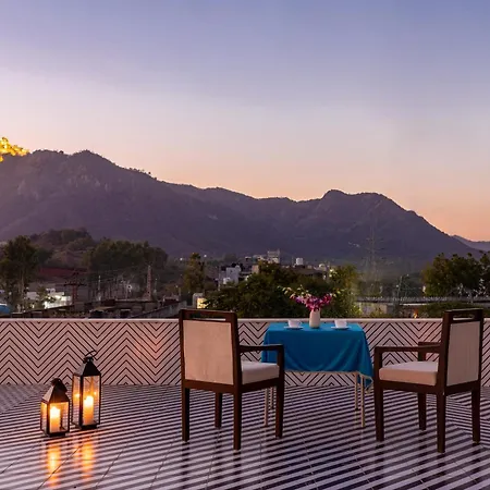 The-Seasons-Udaipur-Near-Sajjangarh-Fort-Amenities