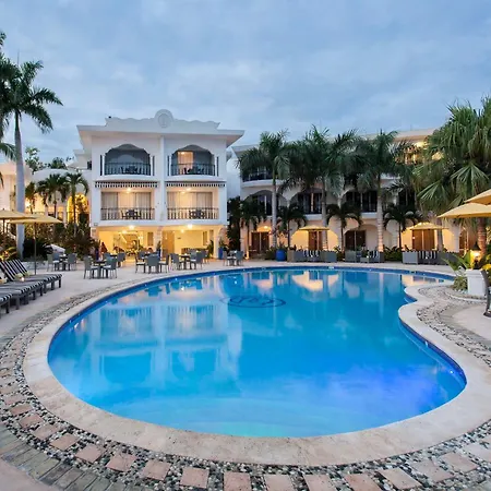 El-Rancho-Haiti-Port-au-Prince-Swimming-Pool