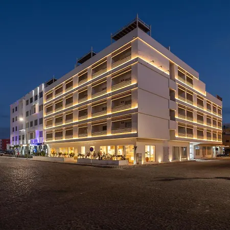 Oasis-White-Hotel-Sal-Rei-Exterior