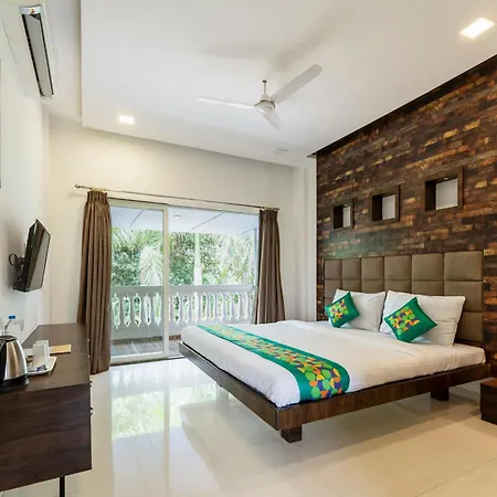 Treebo-Blue-Roof-Kelwa-Hotel-Palghar-Room