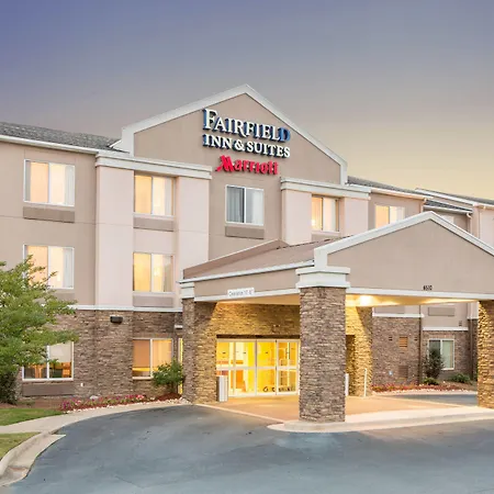 Fairfield-Inn-Suites-By-Marriott-Columbus-Exterior