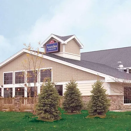 Americinn-By-Wyndham-Charlevoix-Exterior