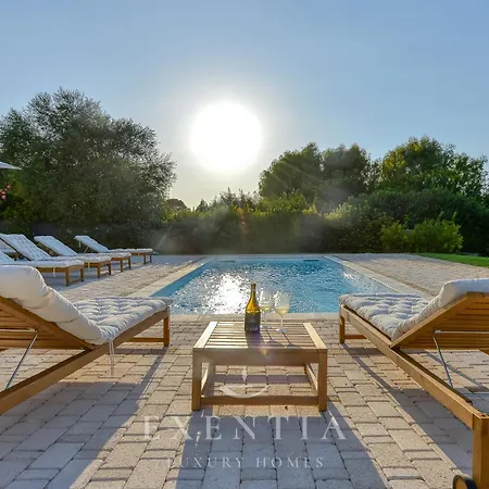 Luxury-Villa-Siracusa-Syracuse-Swimming-Pool
