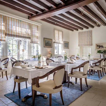 Auberge-Du-Bon-Laboureur-Chenonceaux-Exterior