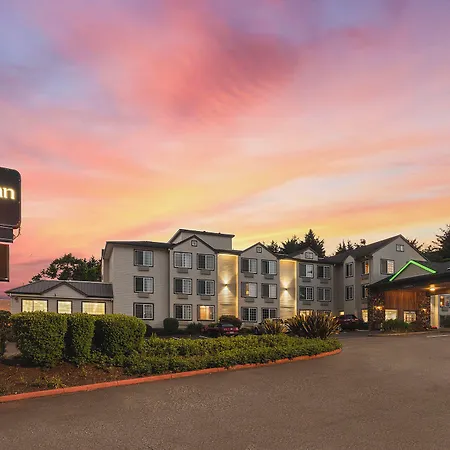 The-Ashley-Inn-Suites-Lincoln-City-Exterior