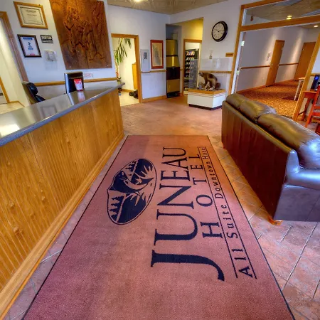 Juneau-Hotel-Interior