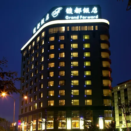 Grand-Forward-Hotel-Taipei-Exterior
