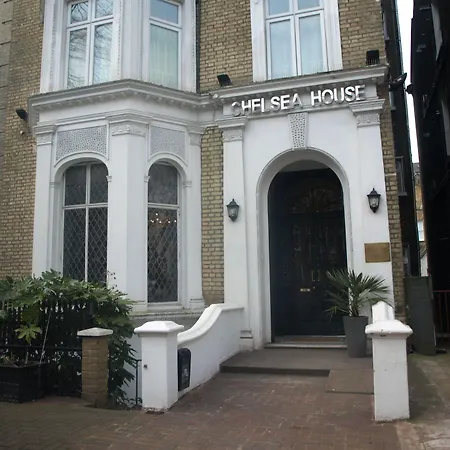 Chelsea-House-Hotel-B-B-London-Exterior