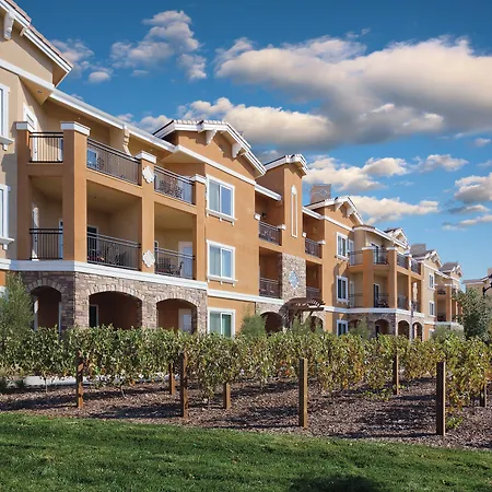 Vino-Bello-Resort-Adults-Only-Napa-Exterior