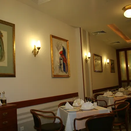 Arte-Sofia-Hotel-Room