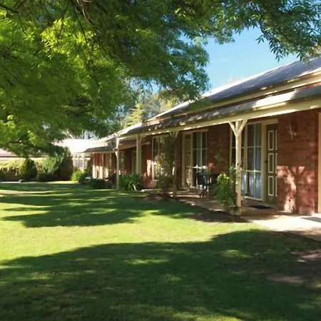 Mansfield-Valley-Motor-Inn-Exterior