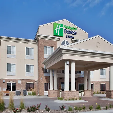 Holiday-Inn-Express-Hotel-Suites-Cherry-Hills-By-Ihg-Omaha-Exterior
